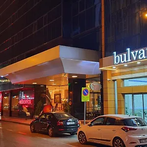 Hotel Bulvar, Esmirna