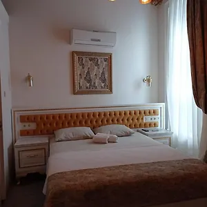 Budakzade Konagi Otel-restaurant 1841 İzmir